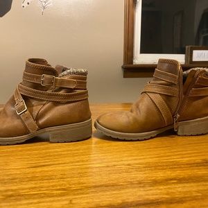 Girls - Brown booties - Size 12